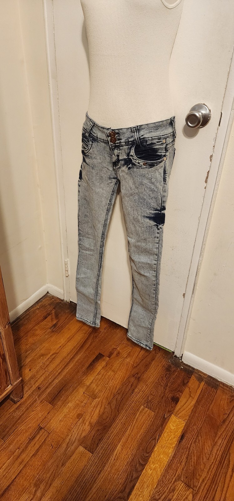 🌐VINTAGE 🌸BRAND NEW no tags🌸 Women’s PLAYBOY Jeans size 7/8