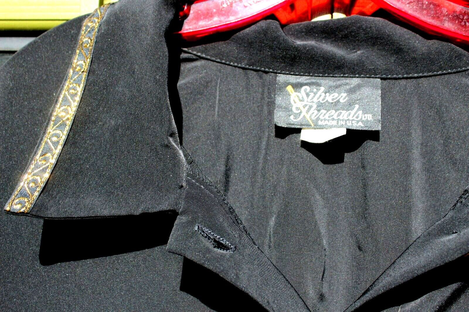 Vintage 1980’s Silver Threads Size 5X Women’s Black Blouse w Gold Accents