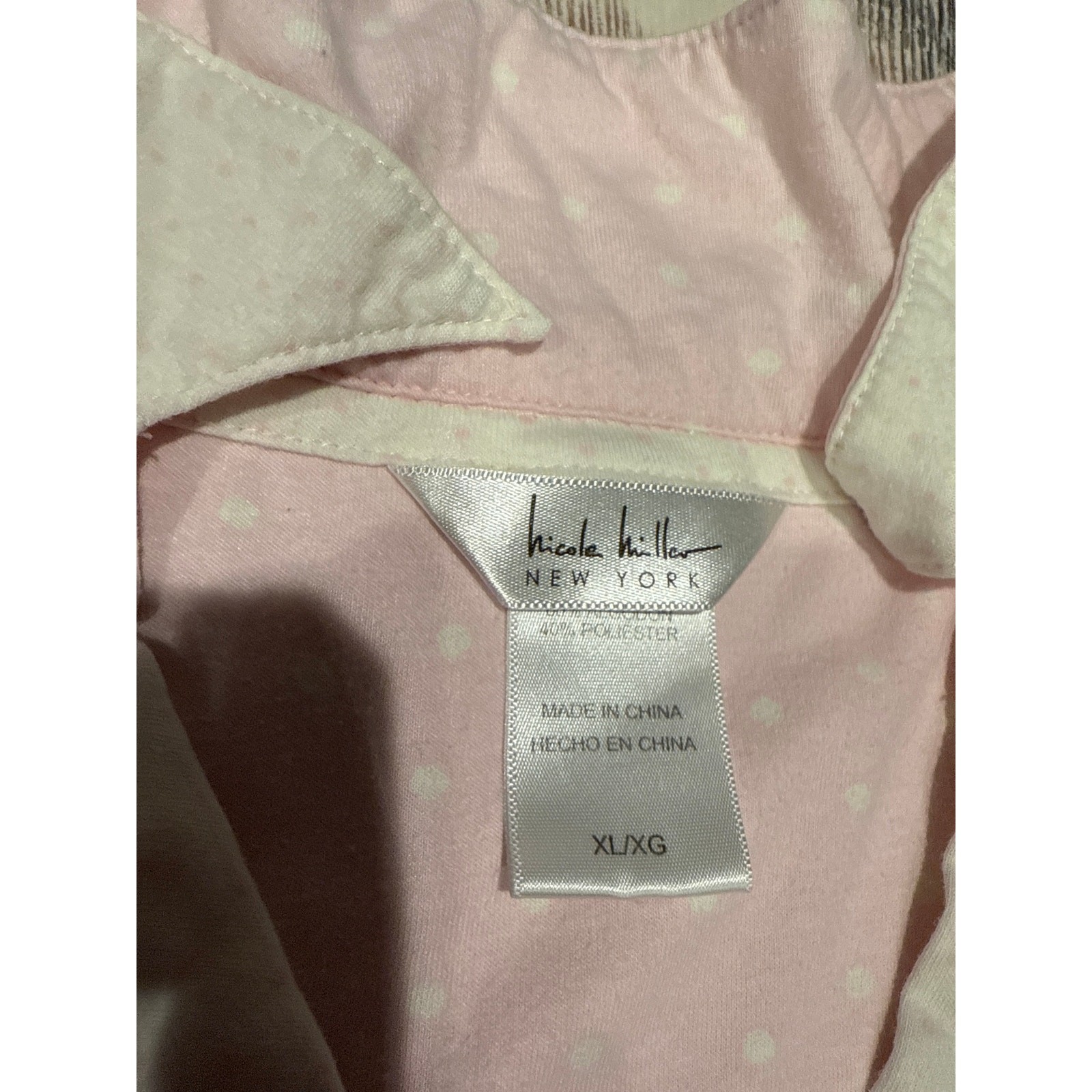 Nicole miller pajama set, pink with white dots, XL/XG bed nap top with collar