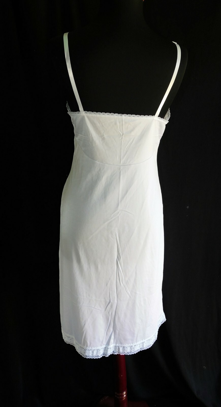Vintage Vanity Fair white full petticoat slip, SZ 34, 10-103, nylon, lace