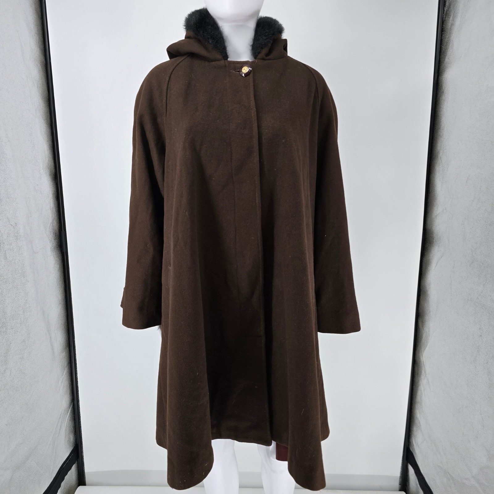 Vintage 1980s Stephanie Matthews Women’s Brown Faux Fur Trim Hooded Coat (XXL)