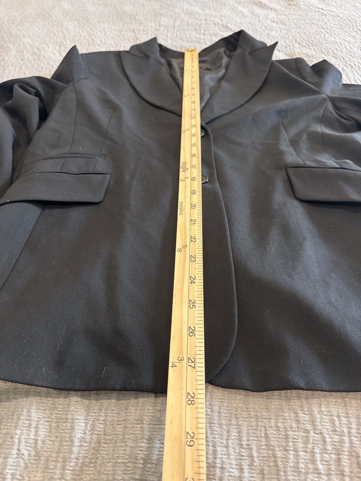 BCBG Maxazria Vintage Black Wool 2 Button Black Blazer Jacket Large Suiting