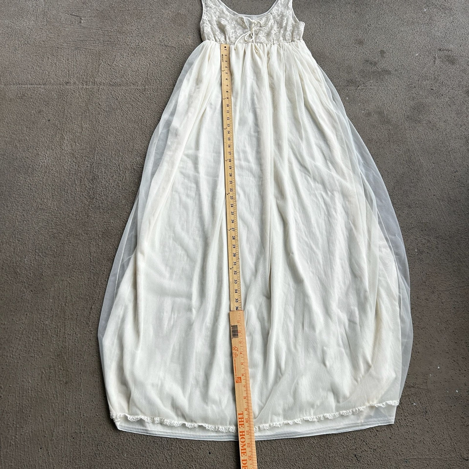 Vintage Made in USA Jenelle of California Cream Nylon Lace Maxi Nightgown