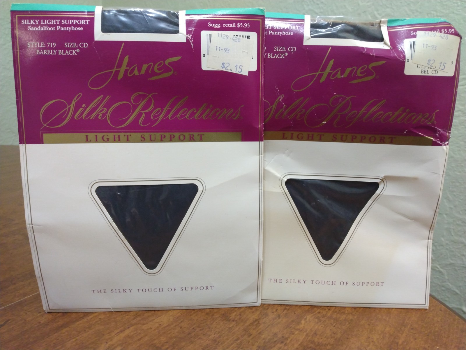 VTG Hanes Silk Reflections Pantyhose 719 CD Barely Black Sandalfoot Lot of 2 NOS