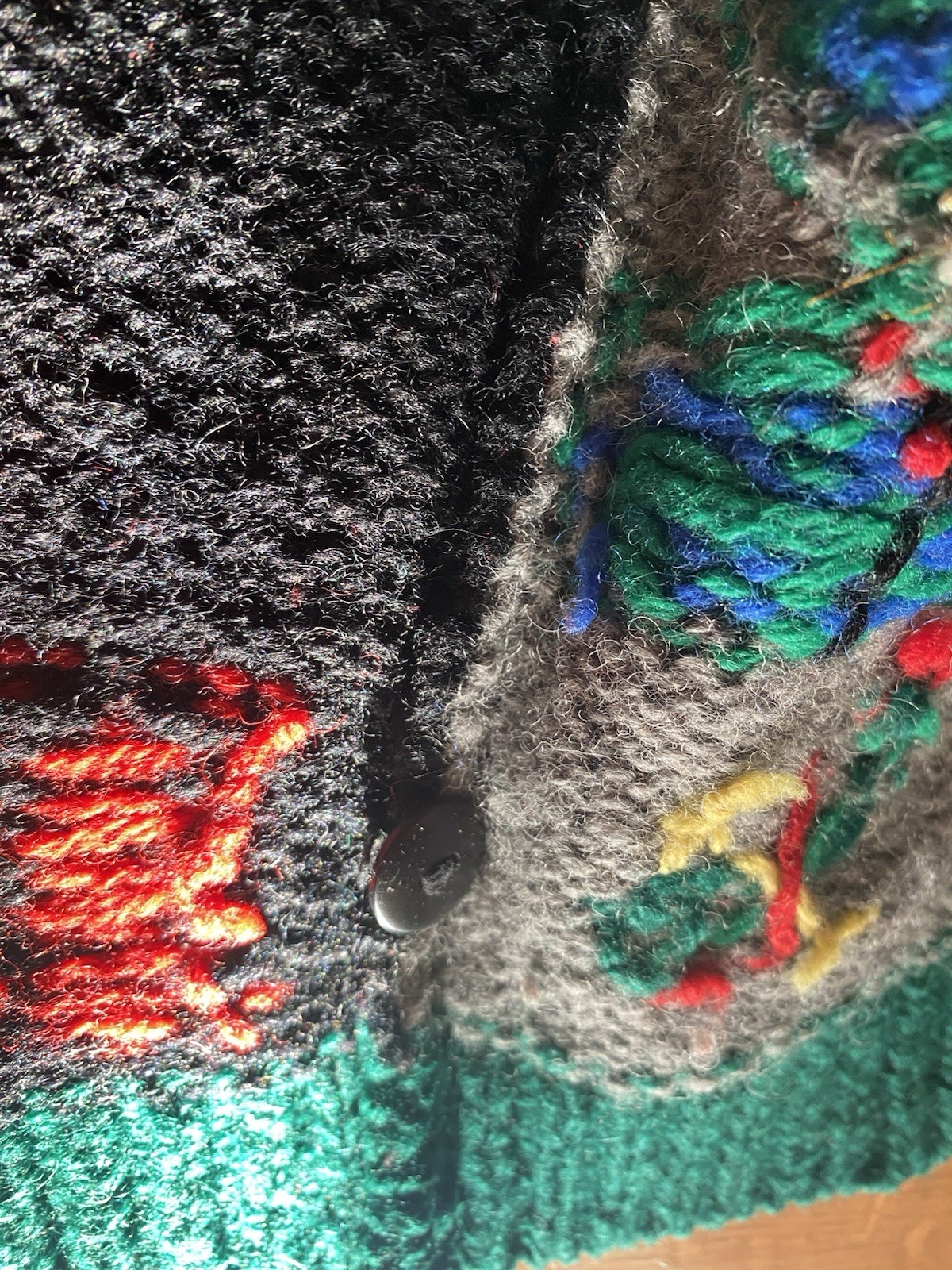 VTG THE EAGLE’S EYE HAND KNIT „AND A PARTRIDGE IN A PEAR TREE” CARDIGAN M