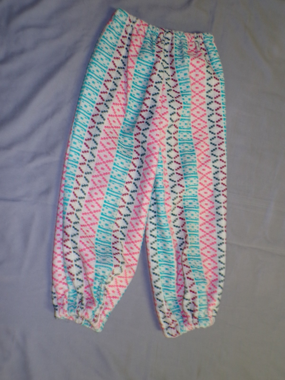 Vintage WHISTLE STOP Wool Colorful Gaucho Pants Waist 24-32″