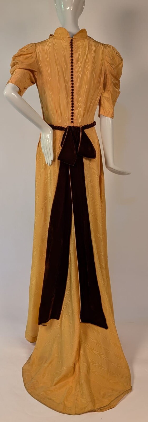 1930’S YELLOW WATERED MOIRE LONG DRESS W PUFF SLEEVES + VELVET + TRAINING REAR