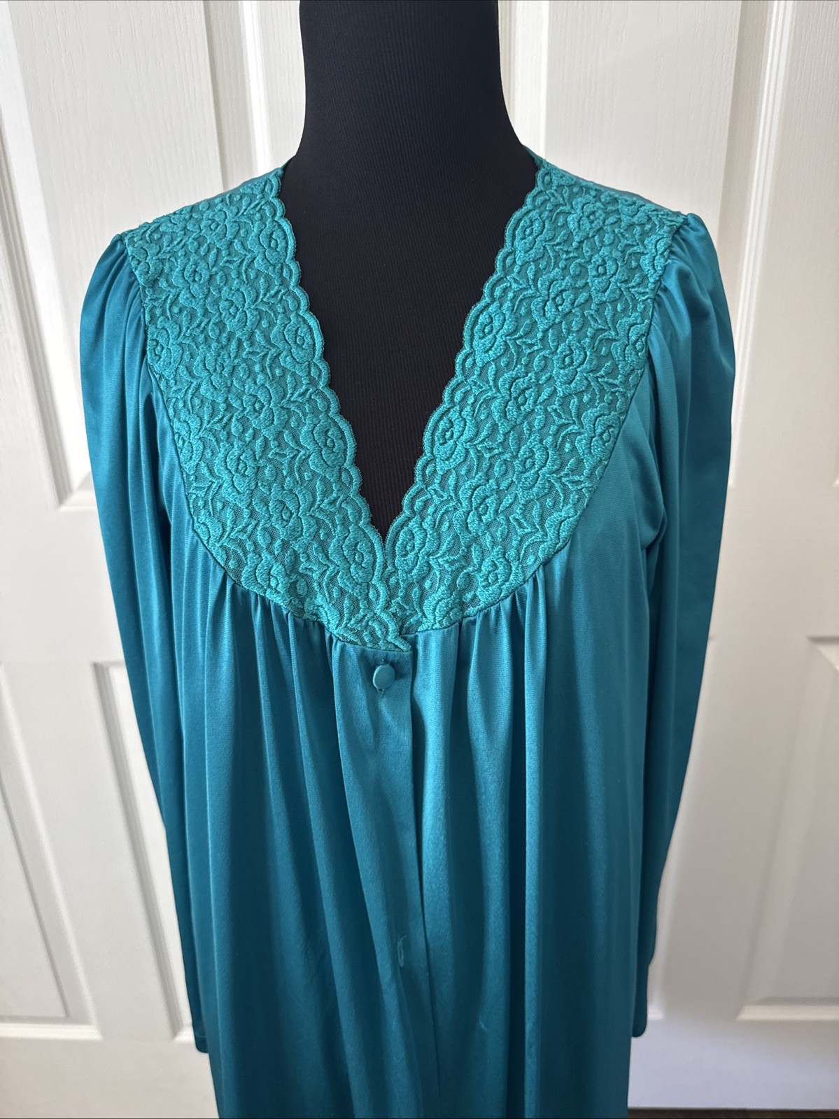 Vanity Fair Jade Green Nylon Nightgown Lace / Satin Bow With Matching Robe M
