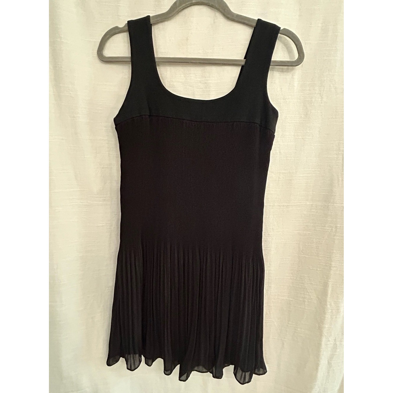 Vintage 1990’s Y2K Vivienne Tam Black Sleeveless Pleated Lined Mini Dress