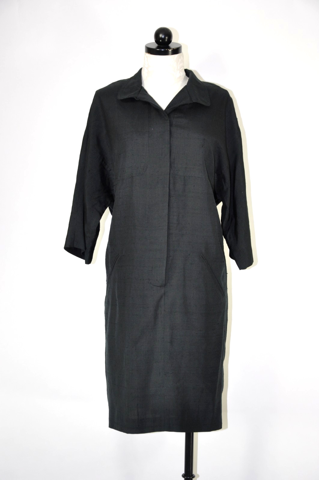 90s Black Textured Raw Silk Long Sleeve Button Front Modest Shirtdress Women M L