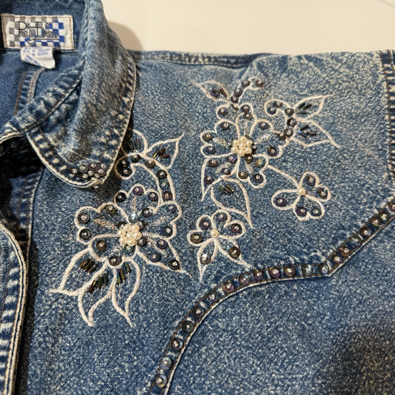 VTG Pretty Bleu Womans Floral Embellished AcidDenim WashWestern RetroTop M