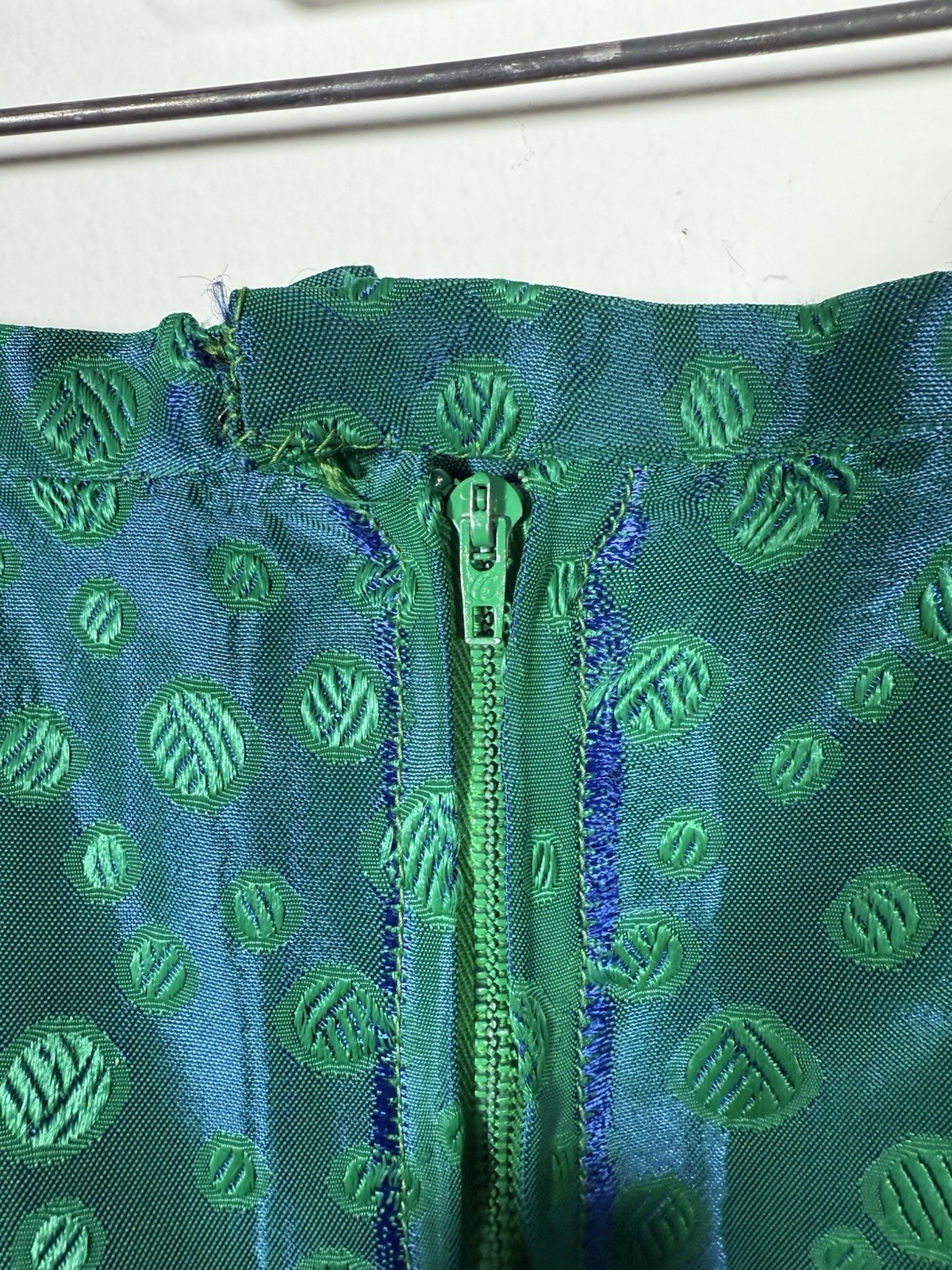 50s vintage skirt true vtg flowing all over print psychadellic pattern green