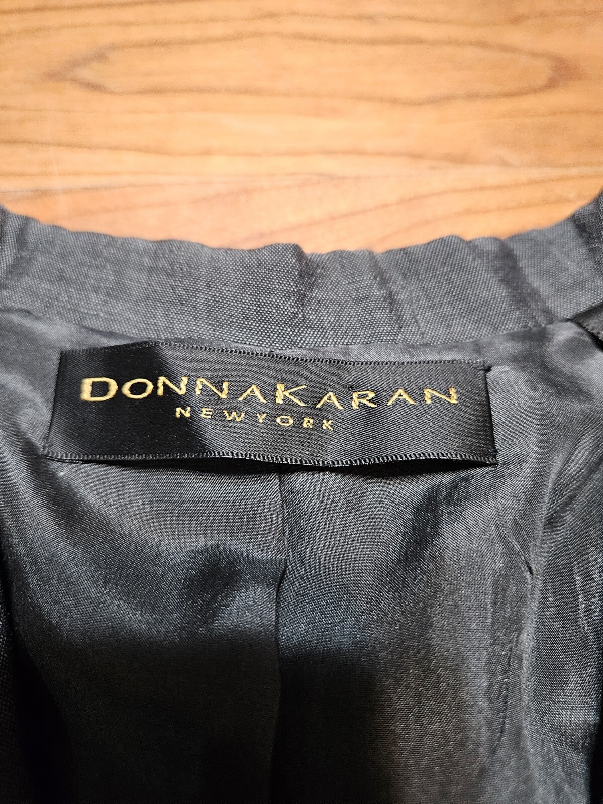 Vintage Donna Karan New York Women’s Wool Blend Blazer Gray Size US 4, Union Tag