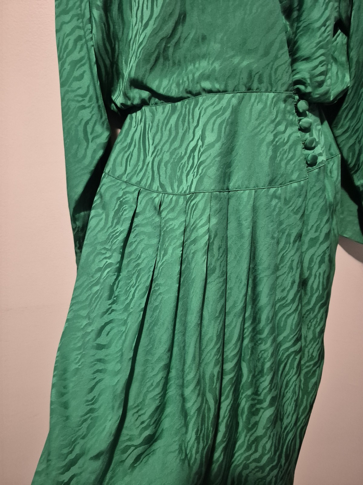 Vintage SK & Company 100% Silk Green Animal Print Dress Women’s Sz 8 Classic