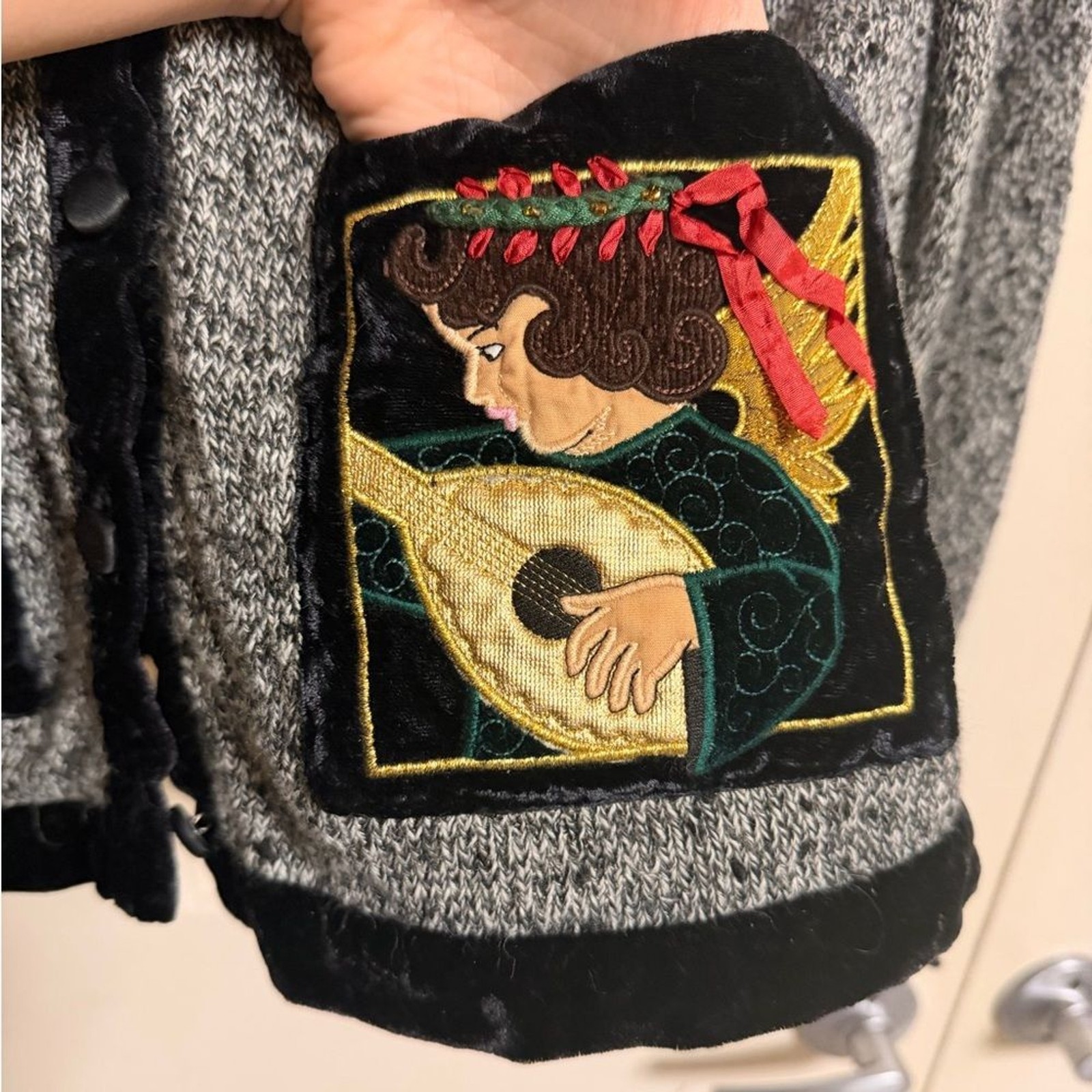 VTG 90s Sharon Young Ramie/Cotton Holiday Velvet Trim Sweater