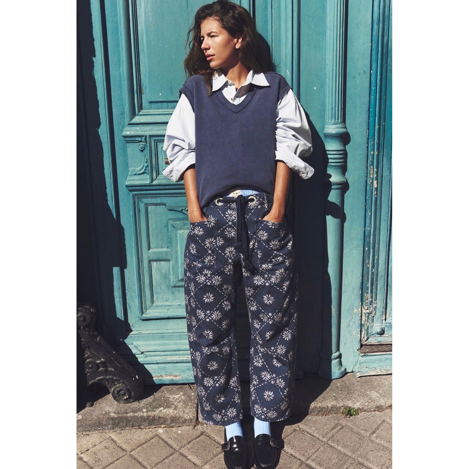 We The Free Floral Moxie Printed Low-SlungBarrel Jeans Wallpaper Geo Flower 29