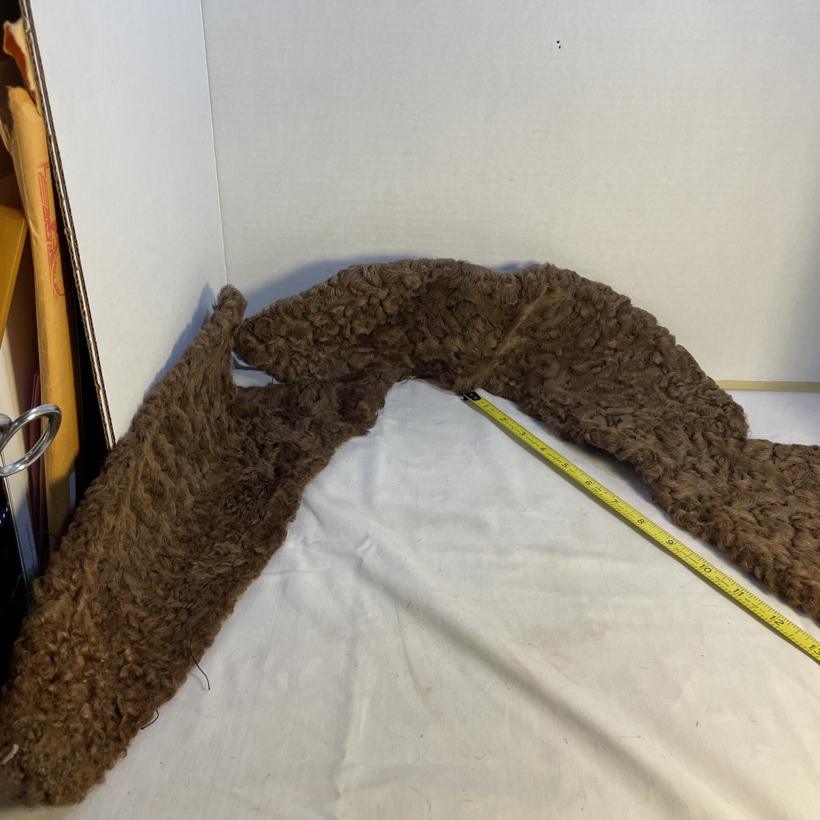 VTG Fur Curly Collar & Lapels Leather Back 37”around 6” Wide At Collar ,Unknown