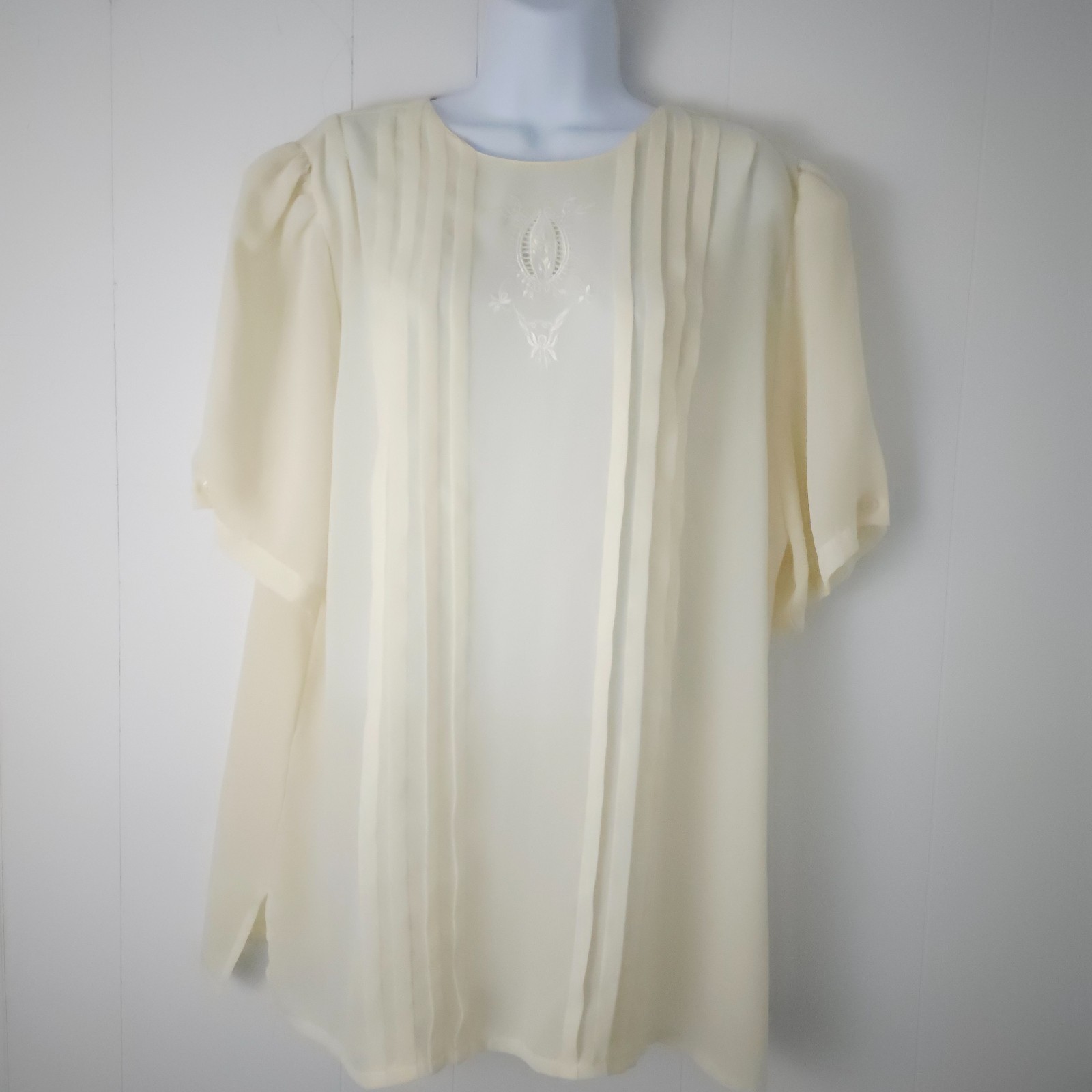 VTG 70s Off White Blouse Philippines Embroidered Poetcore Cottagecore XL 24 PTP