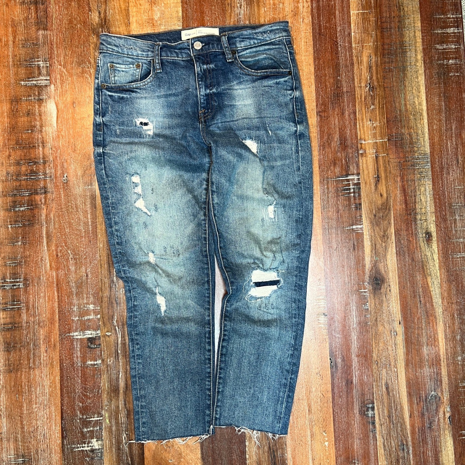 Gap 1969 Jeans – Women’s – Distressed – Size 26R – Medium Wash Blue