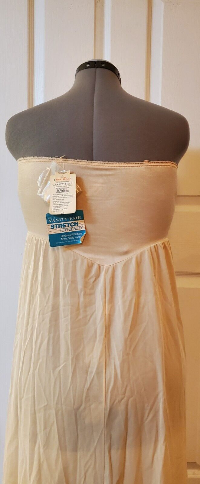 VTG Vanity Fair Beige Dupont Nylon Full Slip Lace Adjustable Straps 34 LL NWT
