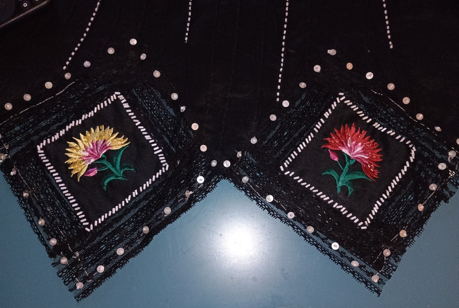 Vintage Carole Little Linen Black Skirt Embroidered Beaded Handkerchief Hem…