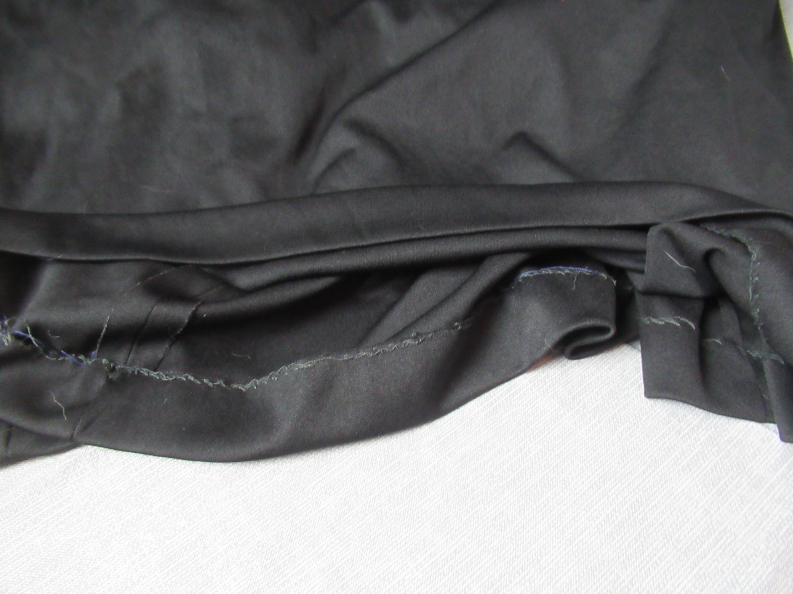 Vintage Women’s Dress Black Long Lace Sleeves & Back Belted – Zipper – h5 sb
