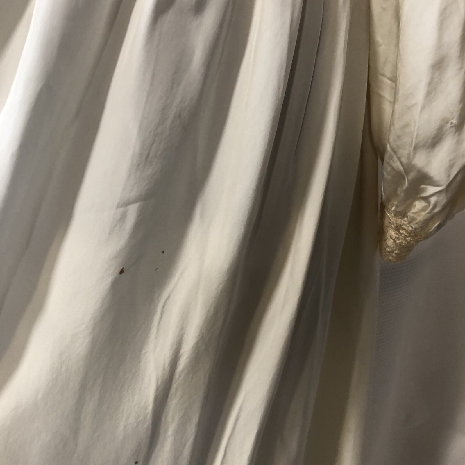 Vintage 1940s Styled by Tula Of Narco Ivory Liquid Satin Robe/Peignoir Size S/M