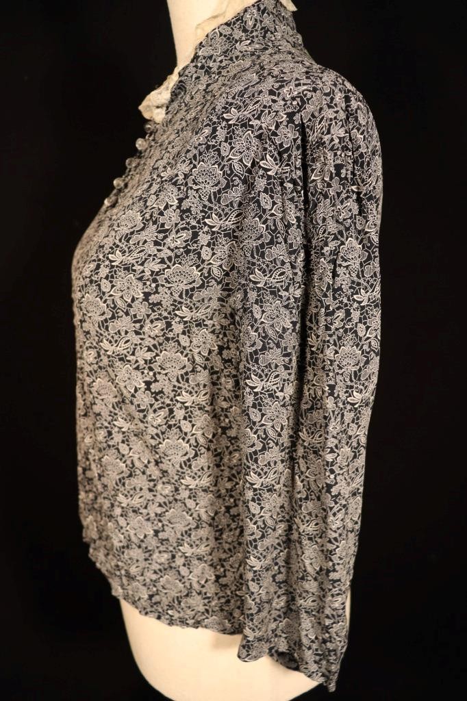 Vintage 1930’s French Blue & White Floral Rayon Blouse Size Med Excellent Cond
