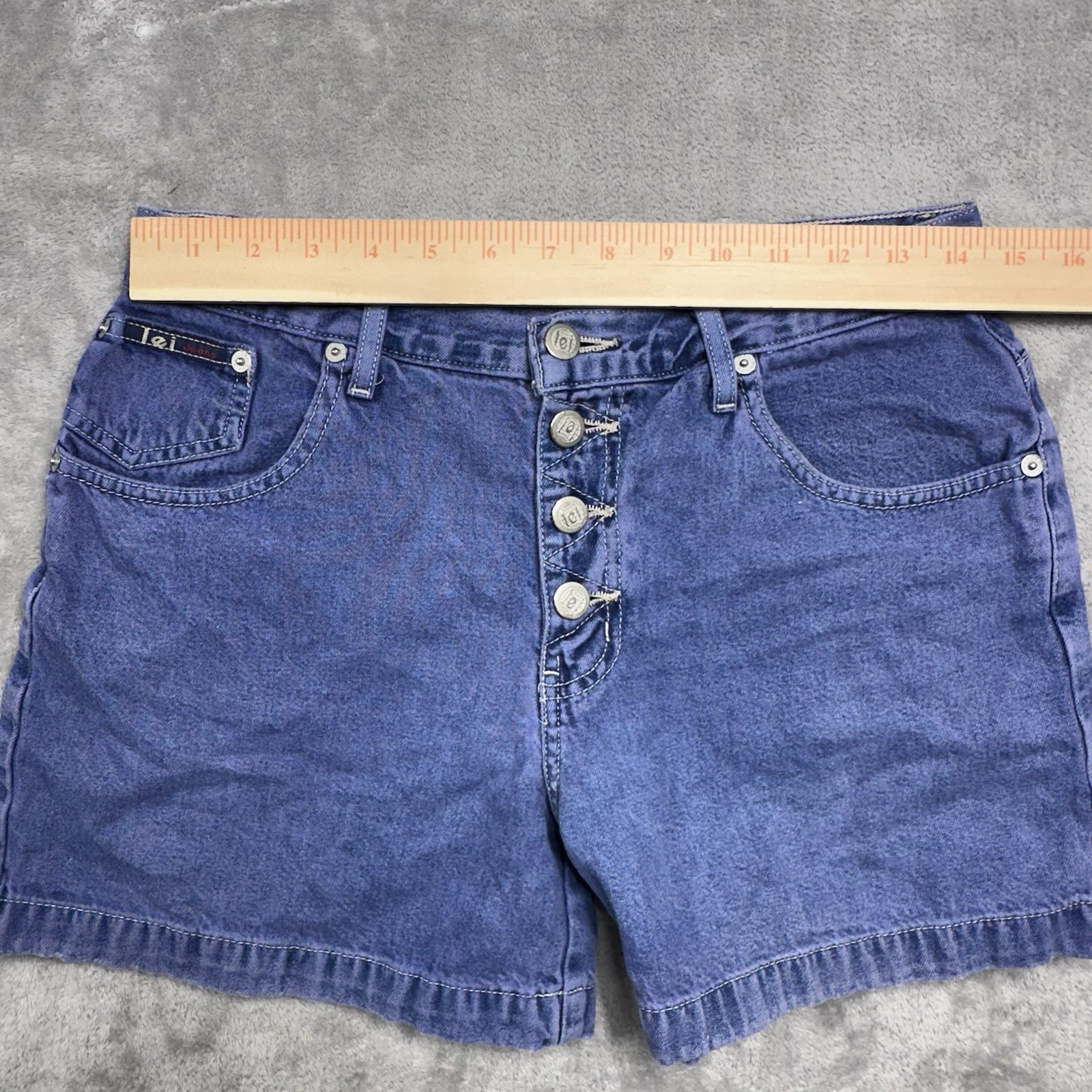 Vintage LEI Y2K 90’s High Rise Button Fly denim jean shorts 100% Cotton Size 7