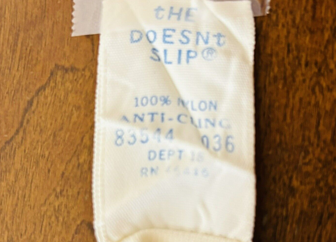 Sears Full Slip Sz 36 Average Length The Doesnt Slip Anti Cling 83544 Nylon ’70s