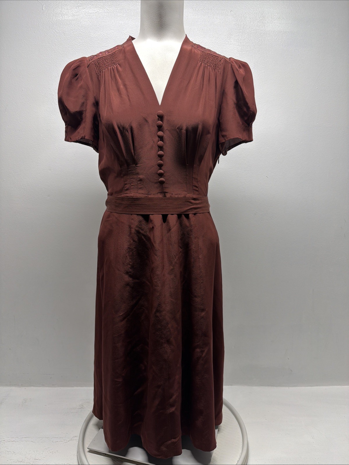Betsey Johnson Dress 100% Silk Pleated Puff Sleeves V Neck Belted Vintage Red 6