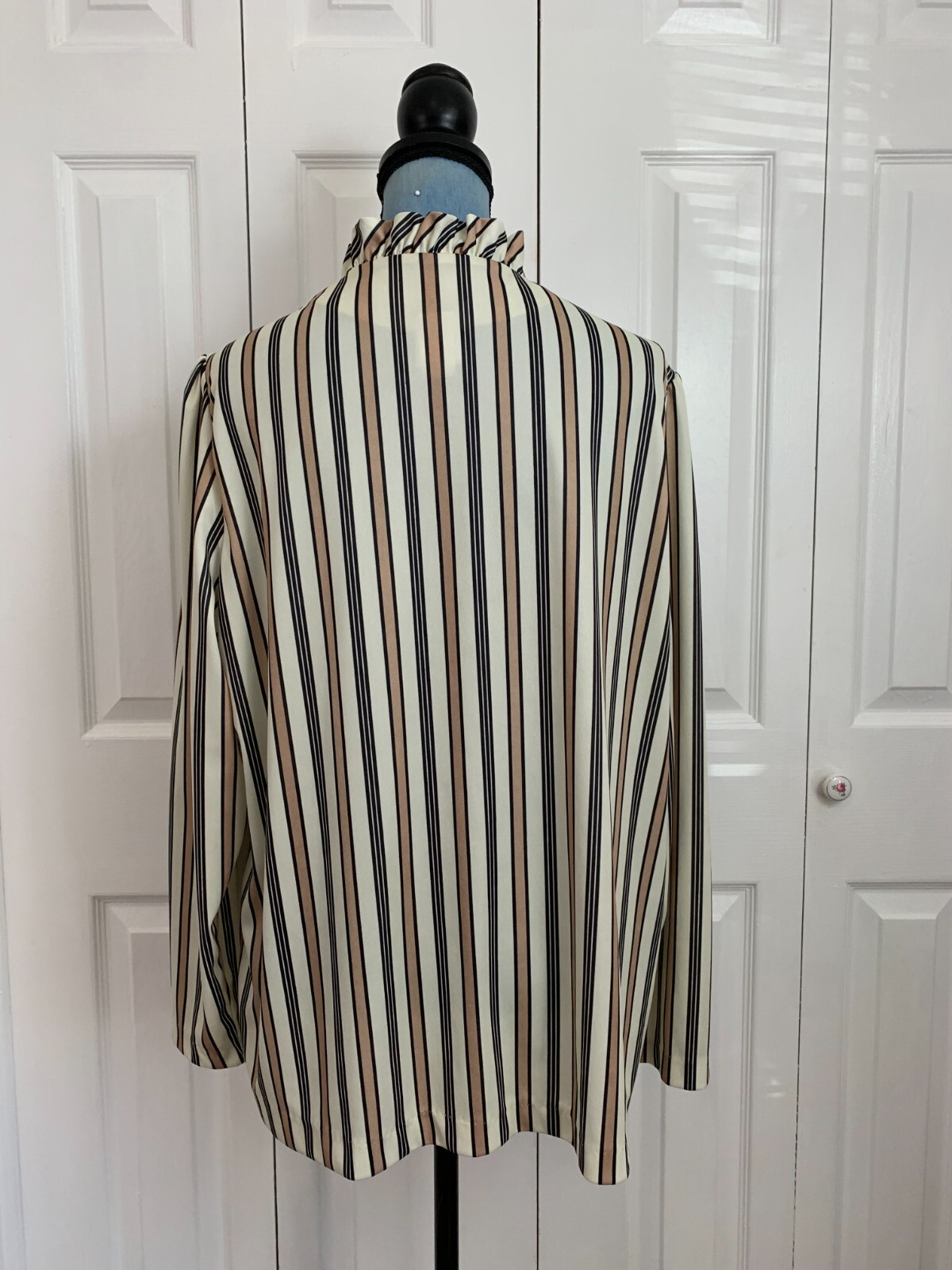 Vintage 70’s 80’s Barry Ashley Cream Striped Ruffle Neck Long Sleeve Shirt 42