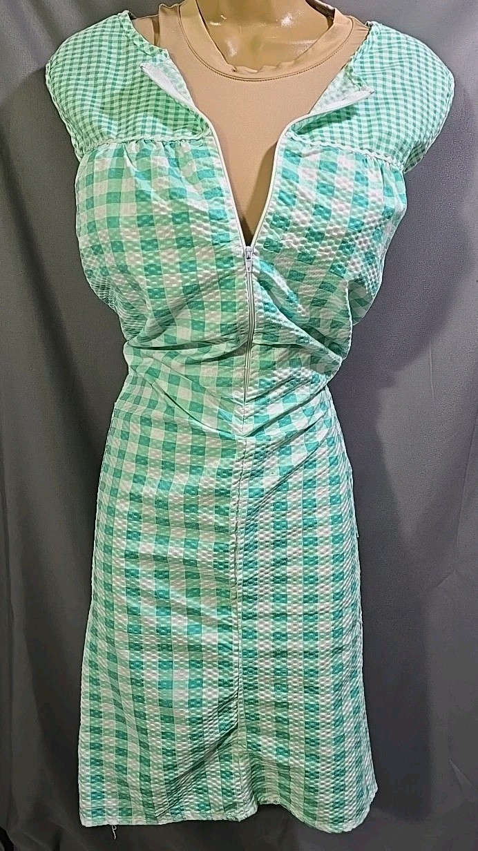 Sexy Retro Housecoat Housedress 1/2 Zip With Pockets Green Gingham 2X