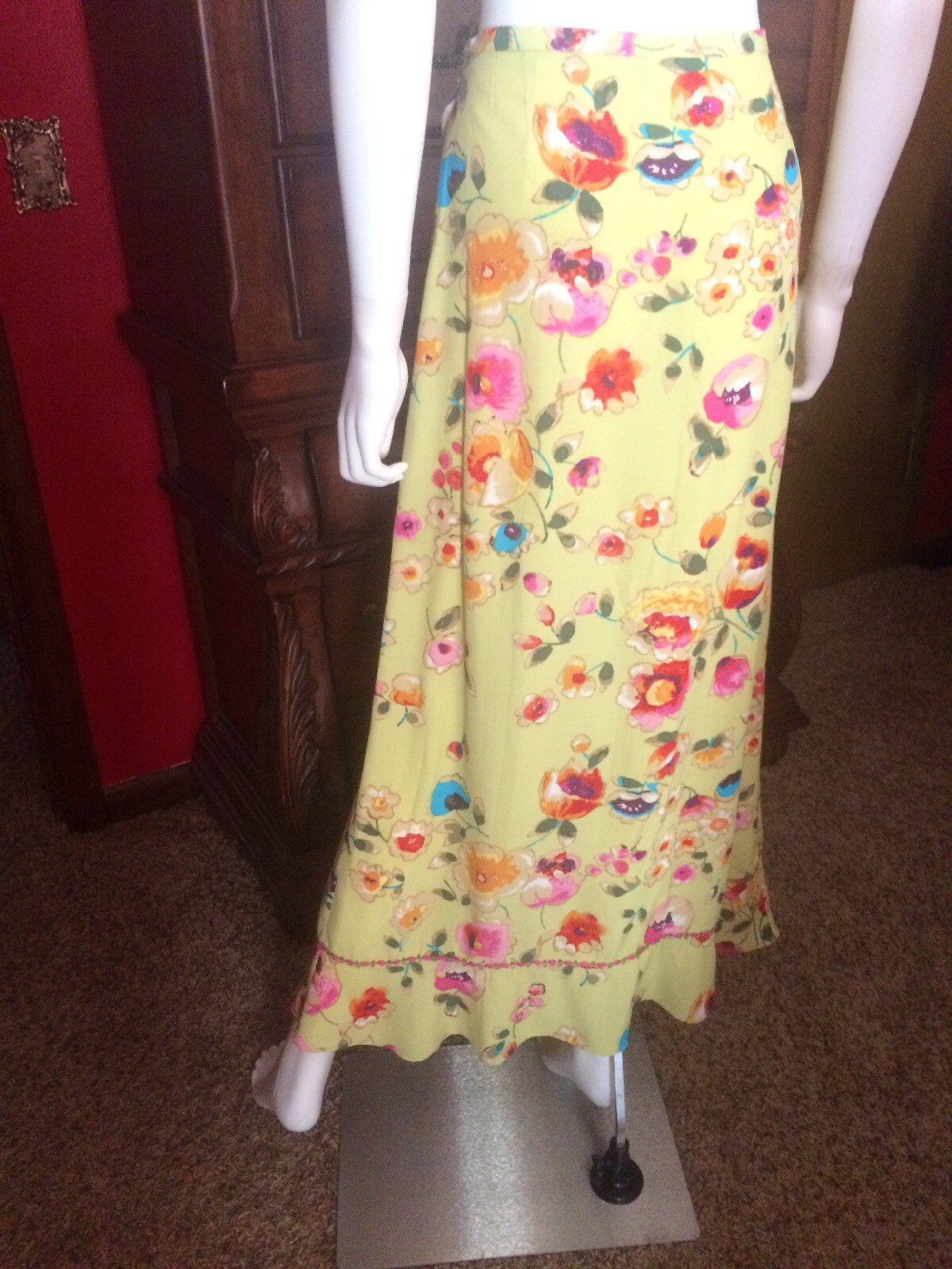 F. J. Maljik , 2 Piece Skirt set, Size L, New with out tags