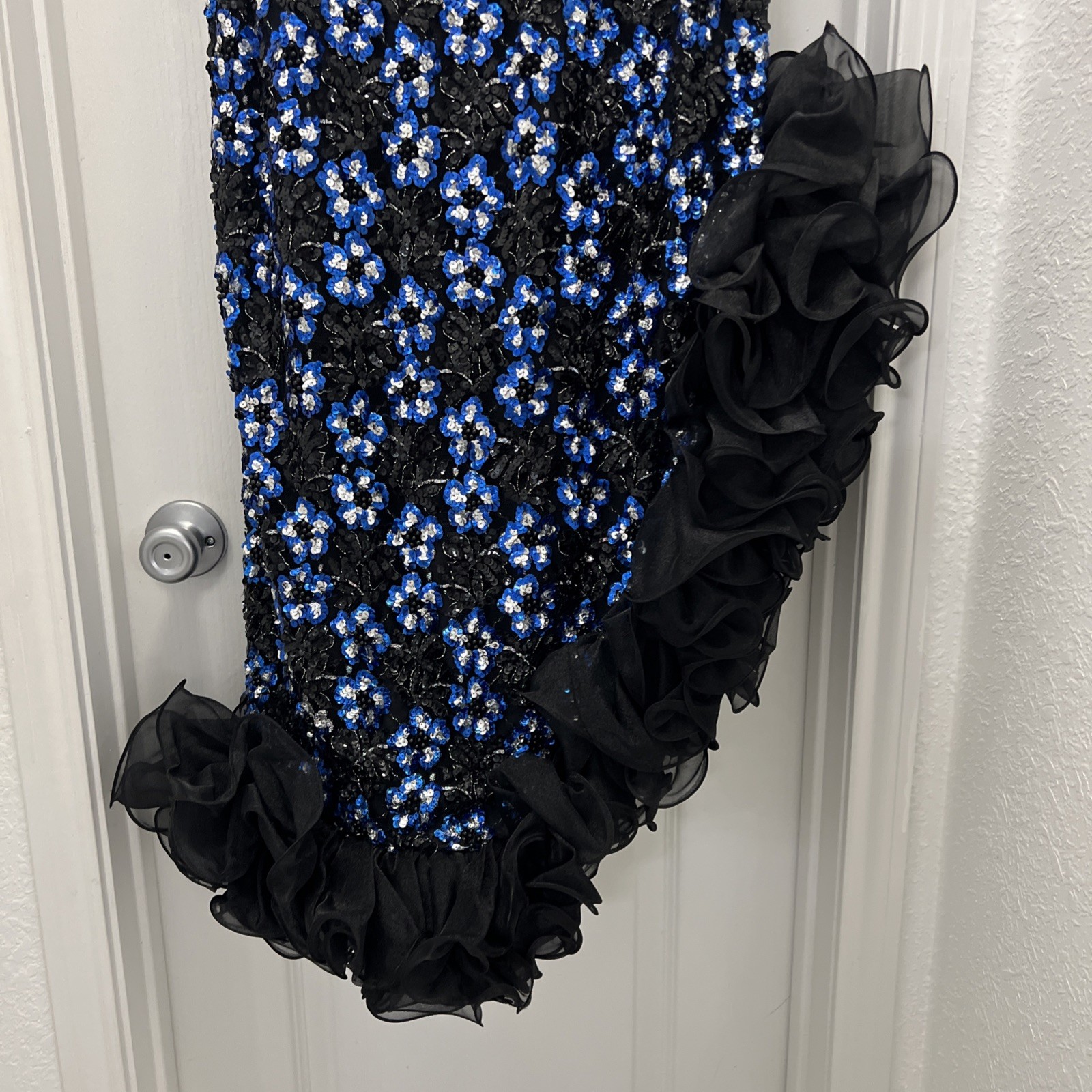 Vintage Fashion 1001 Nights Sequin Evening Gown Black Blue Size 12 USA Made