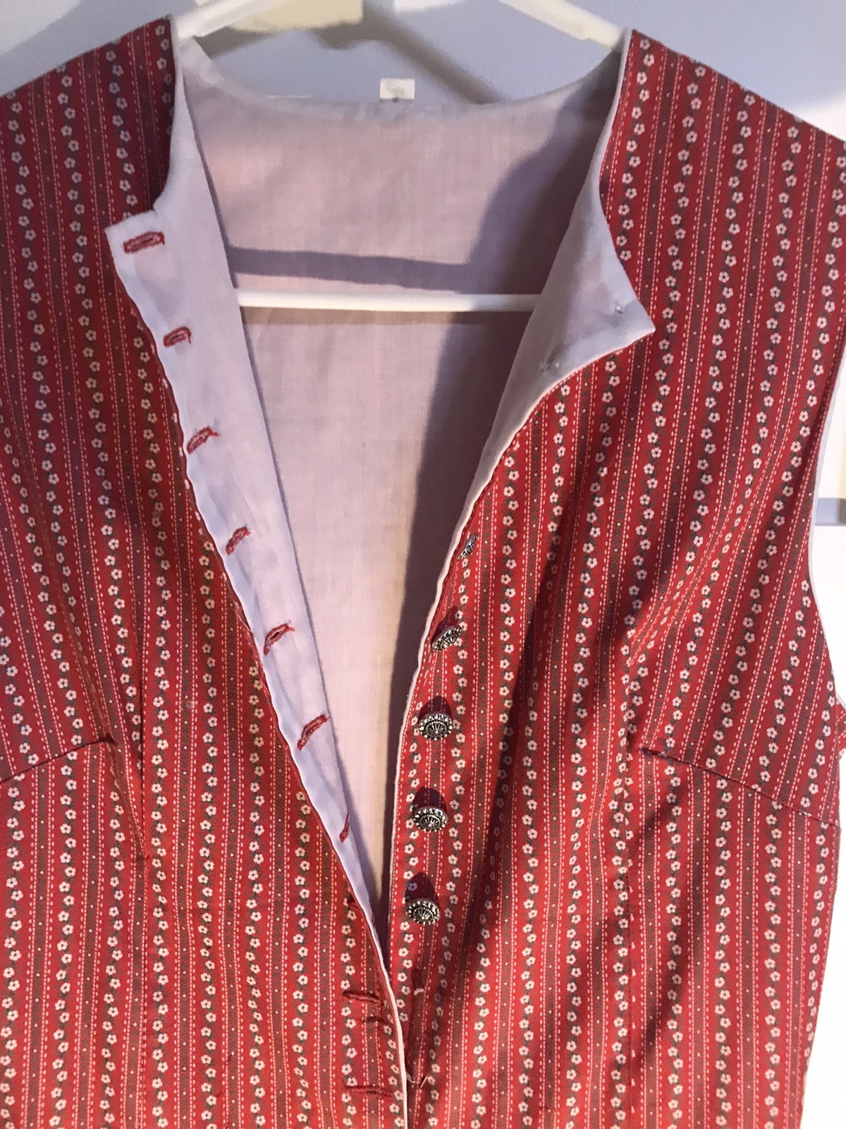 Authentic German Dress Dirndl-Bavaria Size 40 Small -Red and White