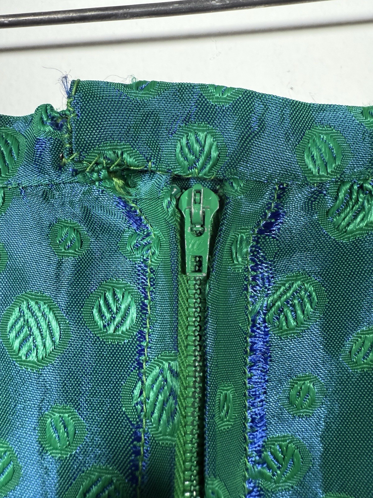50s vintage skirt true vtg flowing all over print psychadellic pattern green