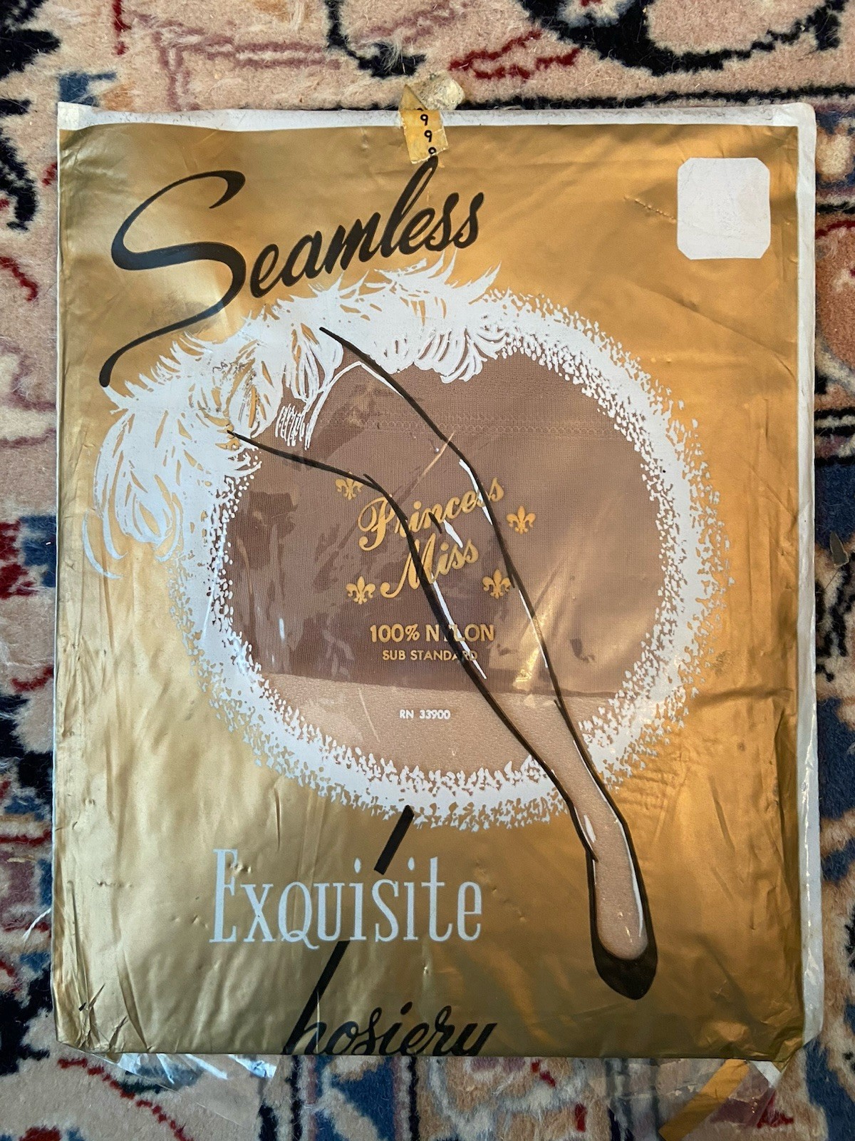 NIP Vintage EXQUISITE HOSIERY Seamless Nylons Size 9