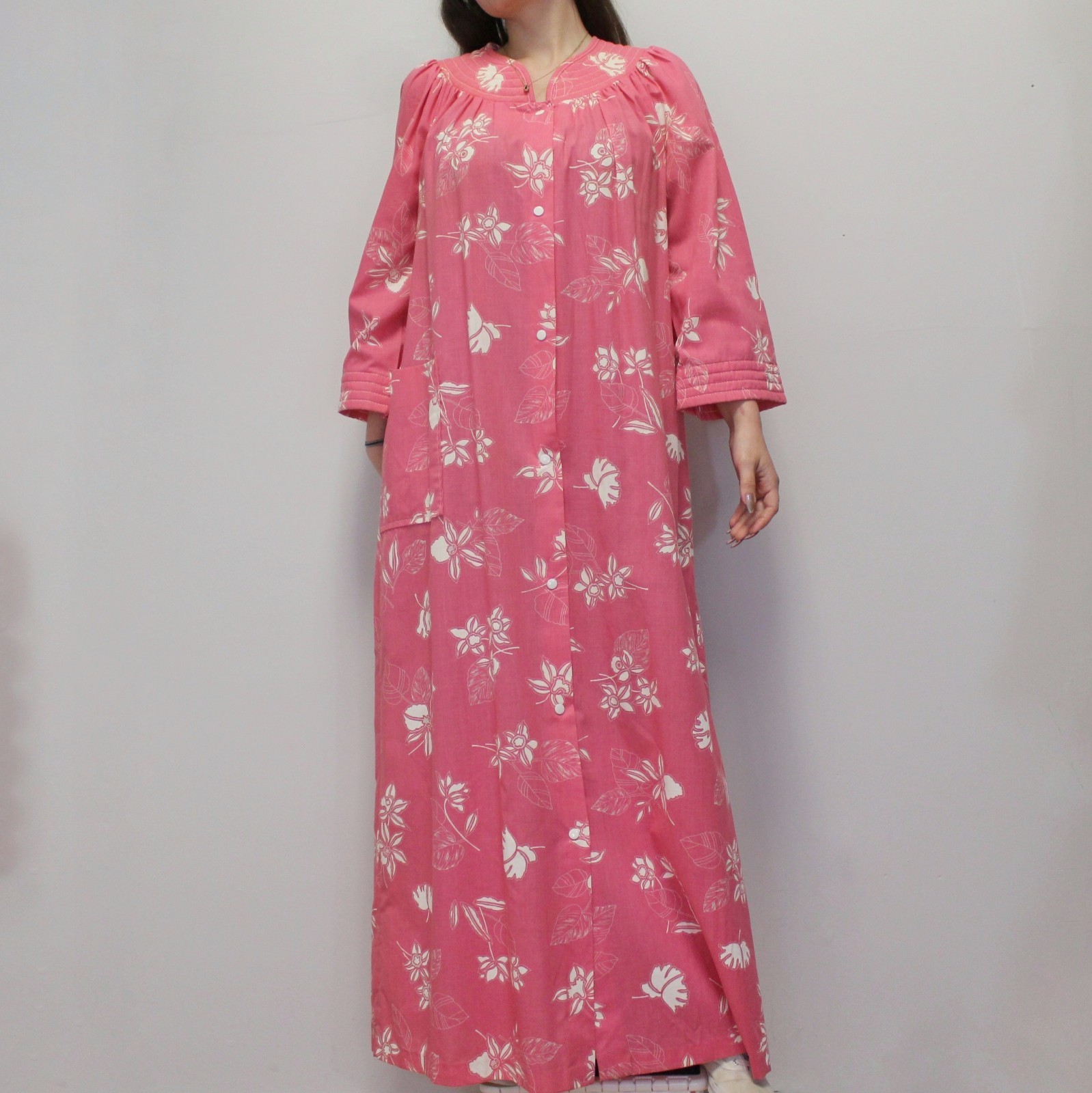 Vintage 70s Robe Pink Tropical Long House Coat by Dan Ellen