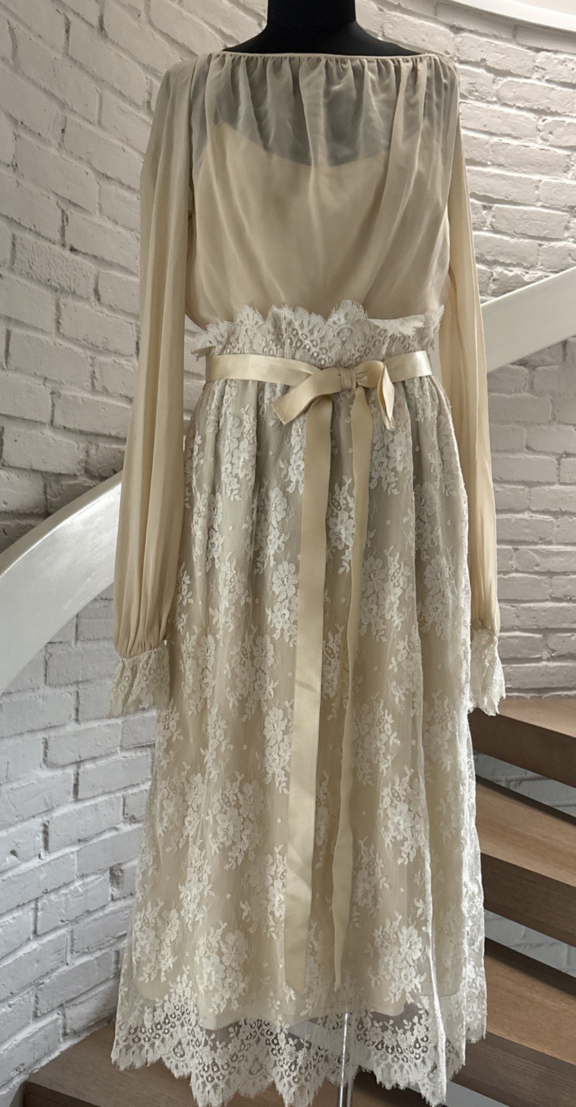 VTG 1970s Bill Blass Elizabeth Arden Ivory Chiffon Lace Dress Wedding Bridal S/M