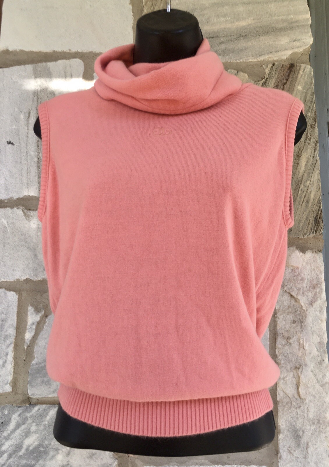 Givenchy Sport Sweater Vest, Givenchy Paris New York, Rare Item, Flamingo Pink