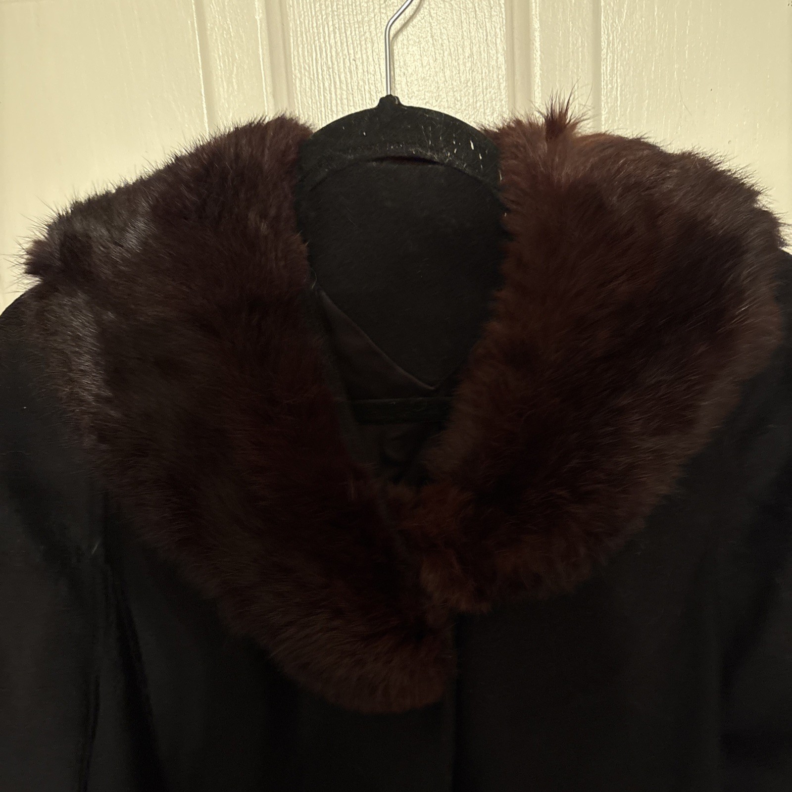 Vintage 100% Black Wool Coat With Brown Real Fur Collar Women’s Sz M/L