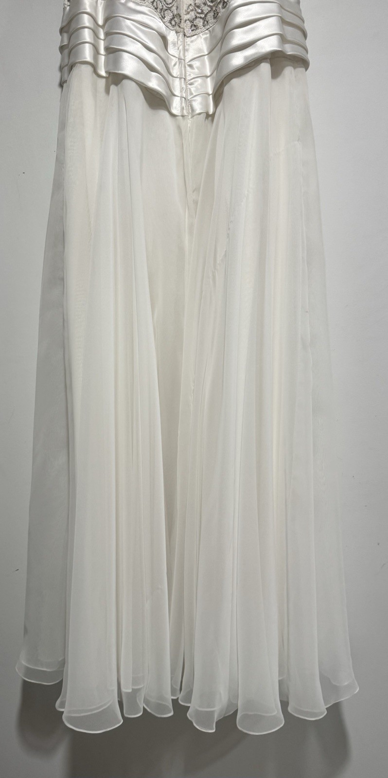 Vintage Mike Bennet White Beaded Stones Pearl Dress 34” Bust Y2K Prom Formal