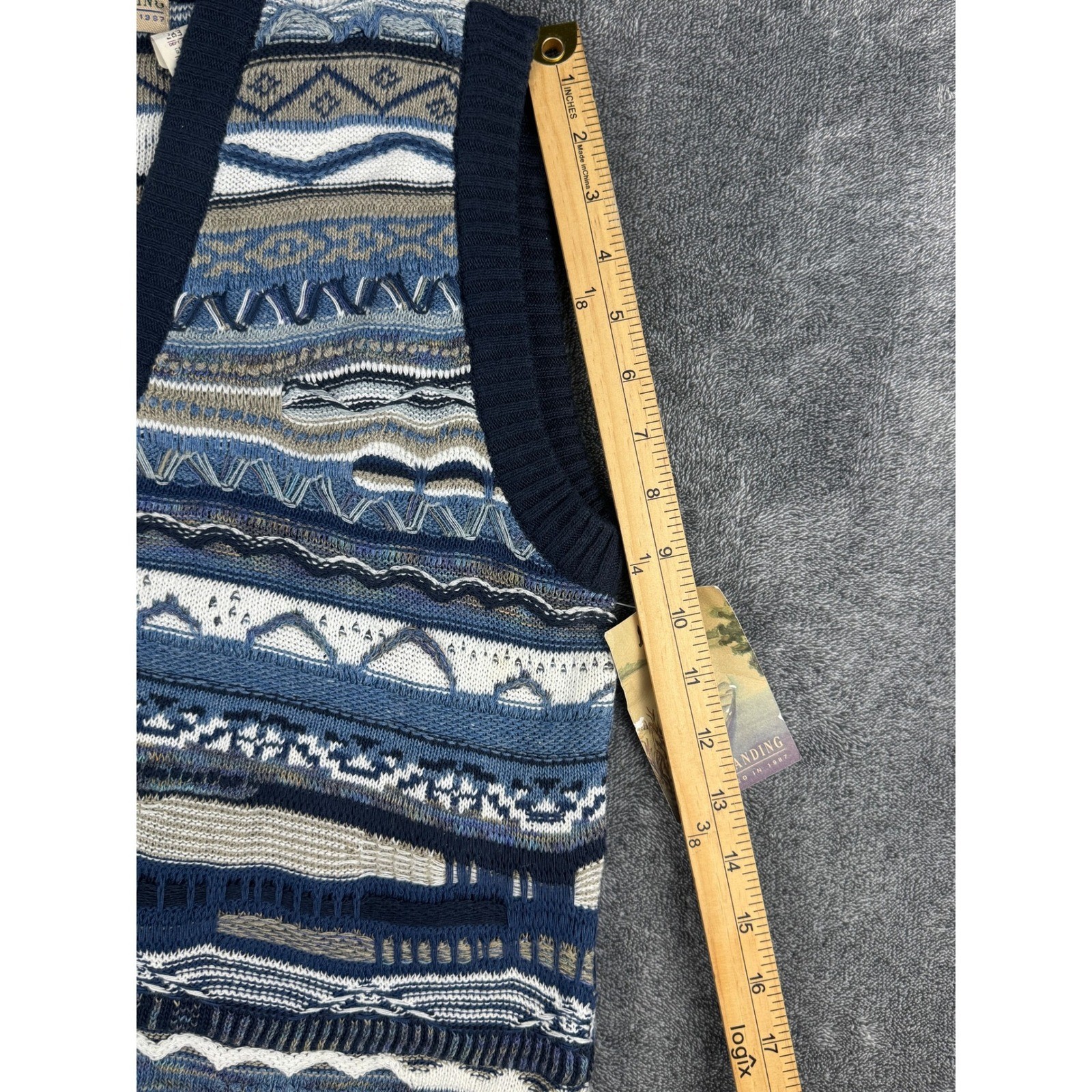 Marsh Landing Vintage 3D Textured Knit Sweater Vest Blue Geometric Womans S NWT