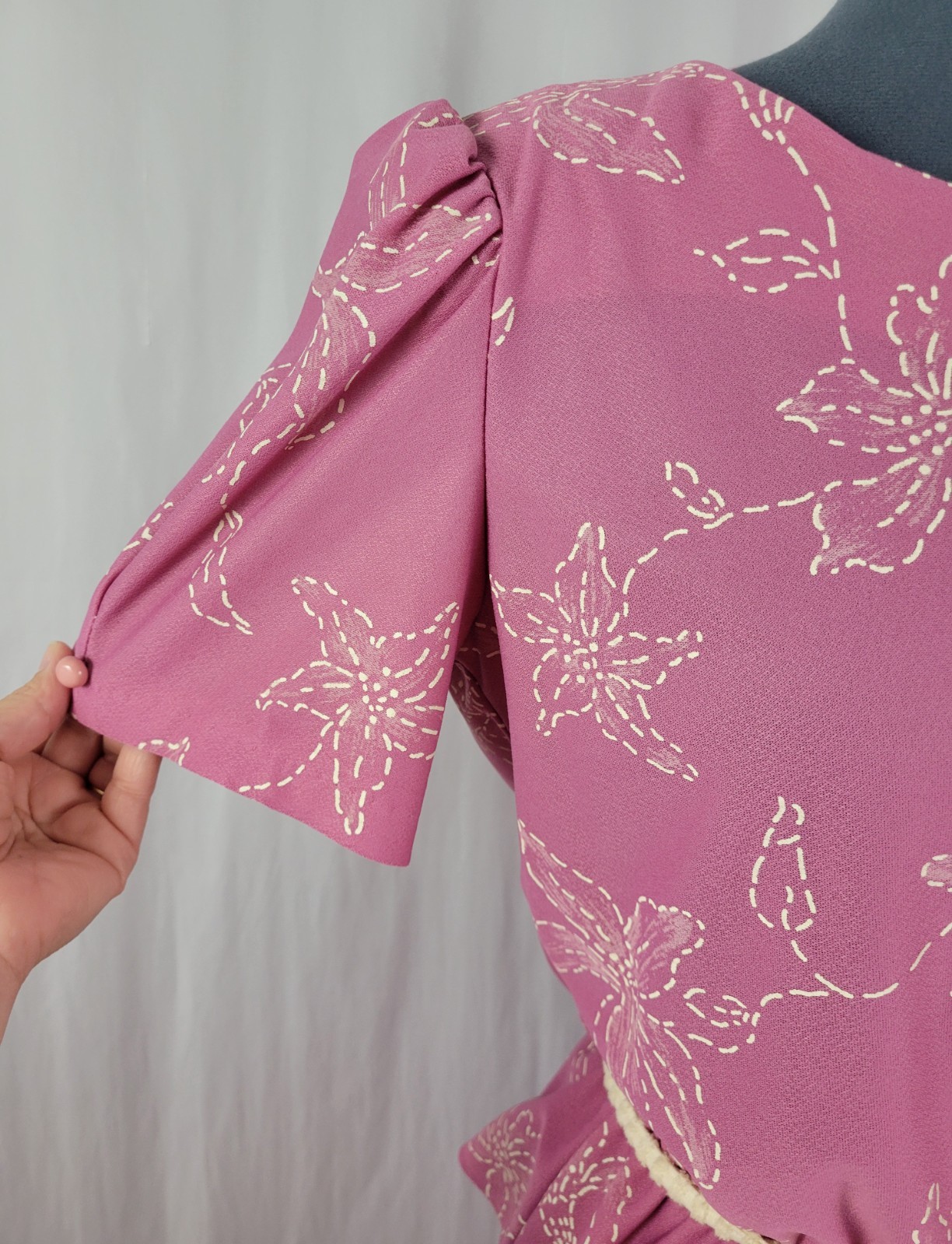 Vtg Earth Angel Mauvish-Pink Blouson Dress w Peplum & Cream Floral Print Size S?