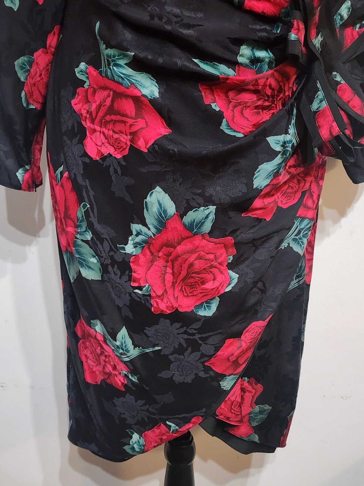 Vintage 1980s PIA RUCCI Wrap Dress Size 8 100% Silk Black Floral Rose Print