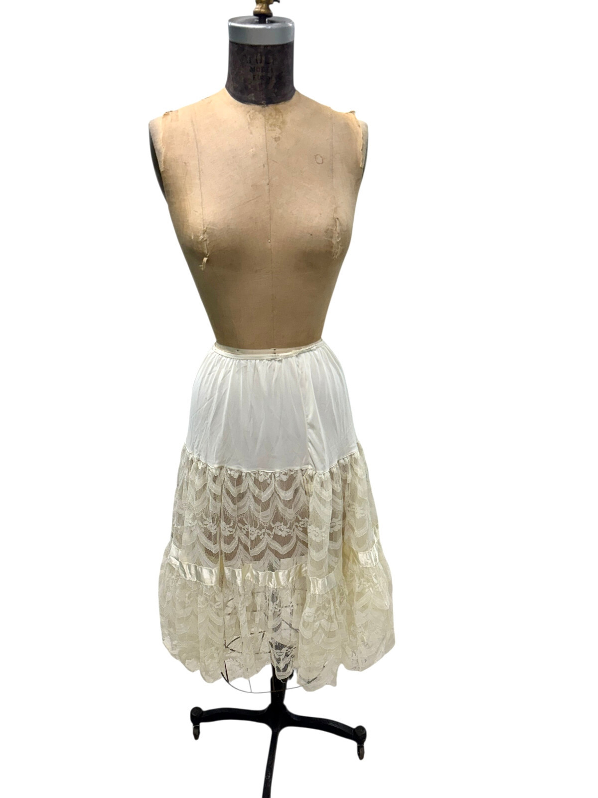 Vintage 50s White Petticoat Ruffled Lace Tulle Netting Francine Lingerie Med