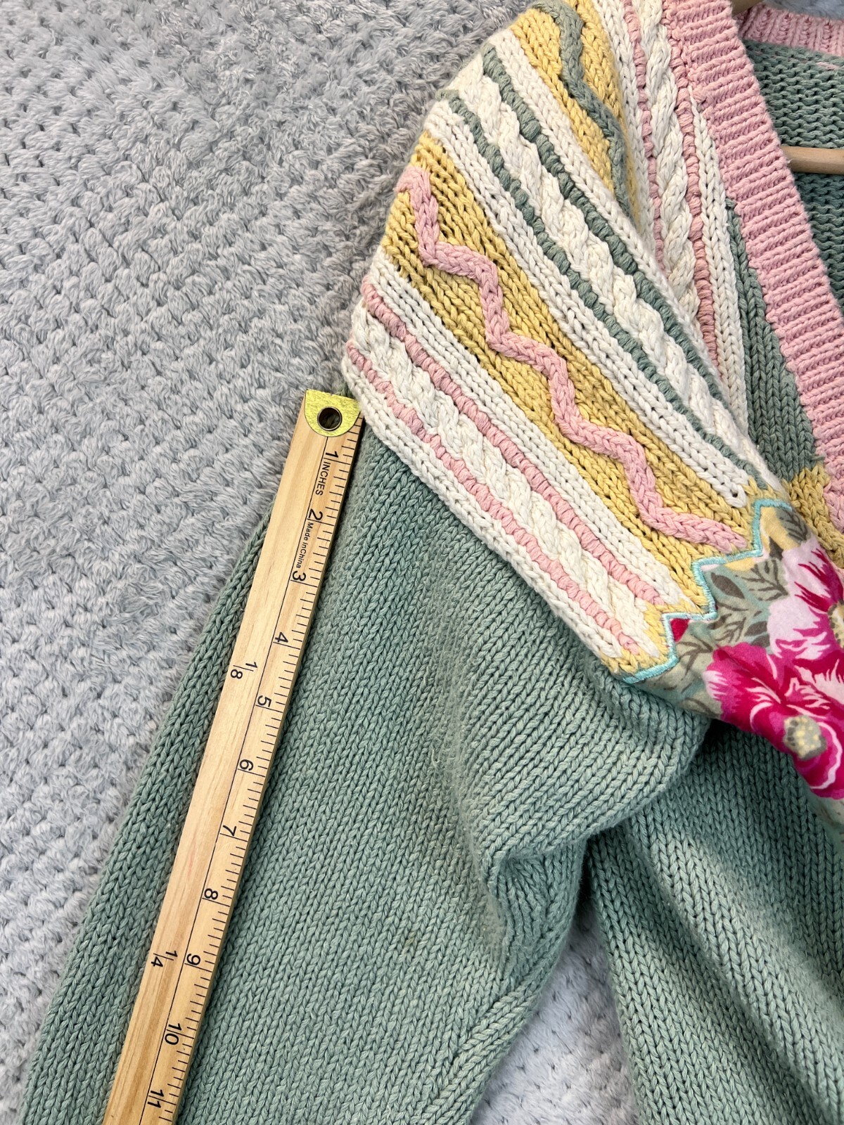 Cervelle Women Patchwork Sweater Cable Knit Large Embroidered Grannycore Vintage