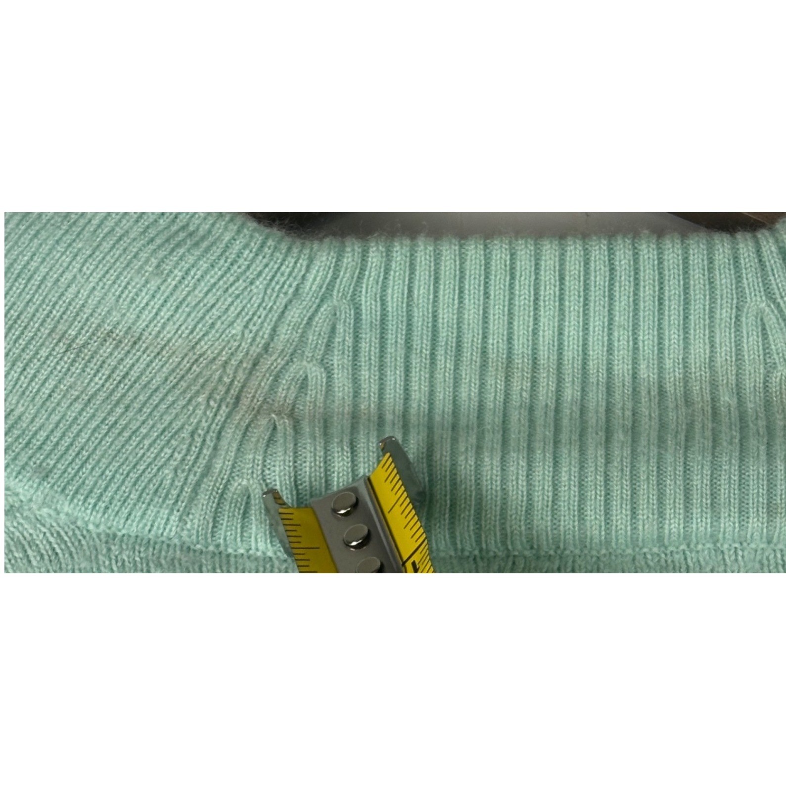 Vineyard Vines Women’s Small V-Neck Sweater Wool/Cashmere Blend Mint Sz Lg