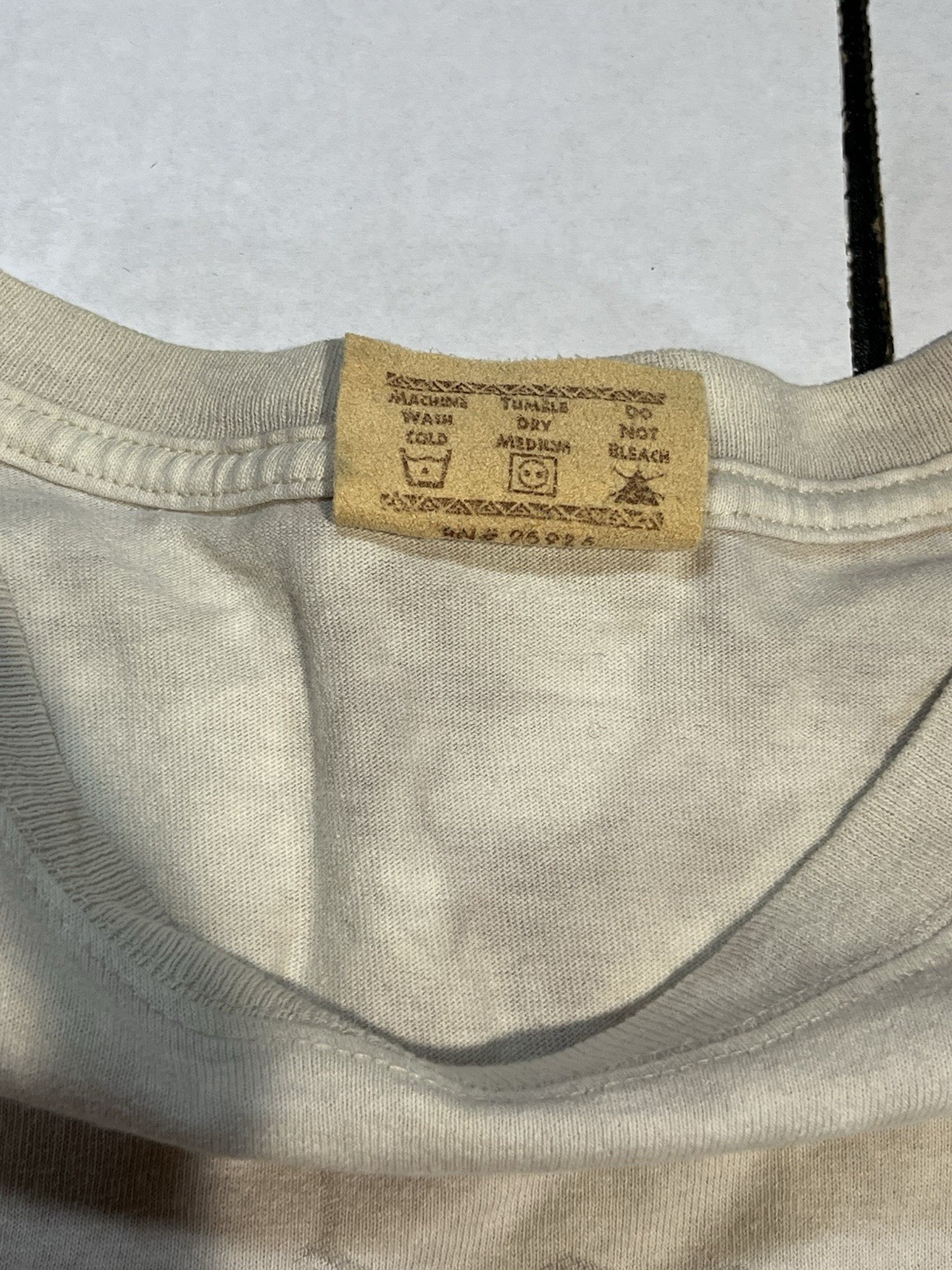 vtg The Mountain Mens XXL Butterfly Bird Nature Tie Dye Beige Gray T Shirt Y2K